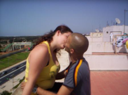 mon frere avec sa copine
